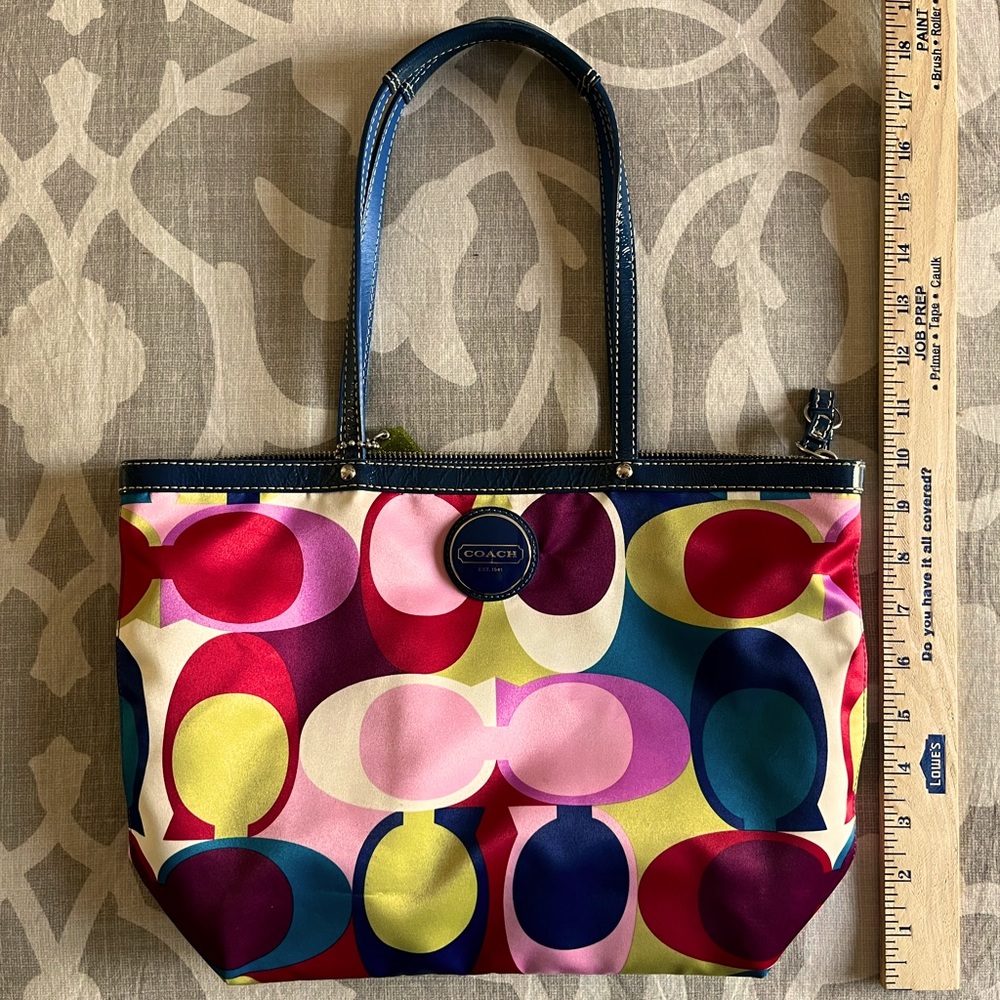 Coach Signature Purse